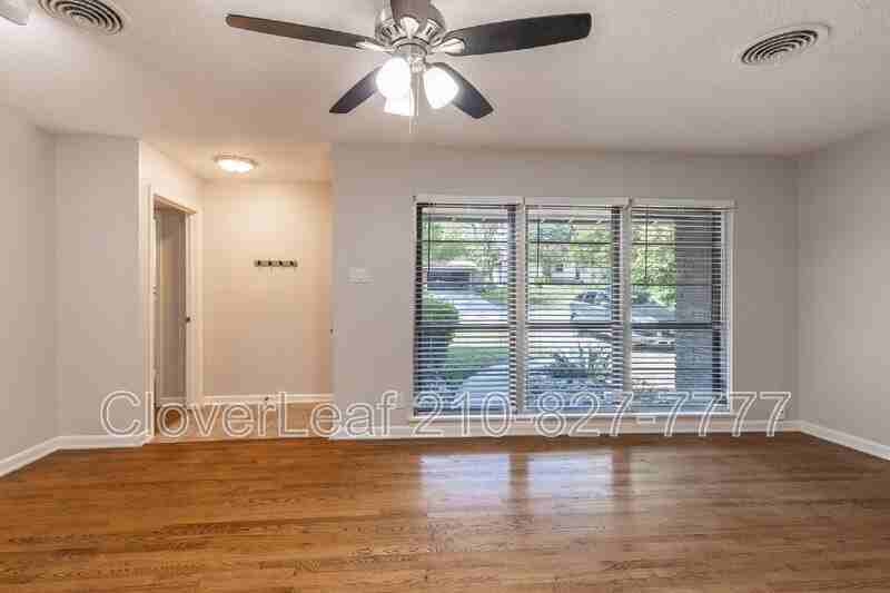 343 Montfort Dr - Photo 6 of 36