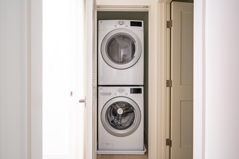 529 E Street Expy - Photo 4 of 13