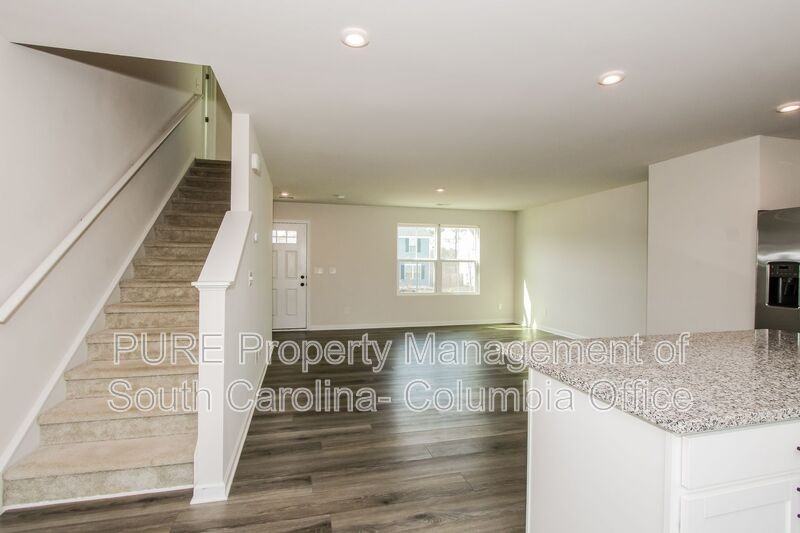 352 Saskatoon Dr - Photo 3 of 17