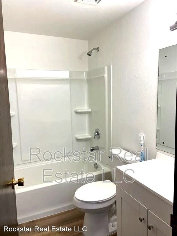 1307 N Vista Rd - Photo 5 of 22