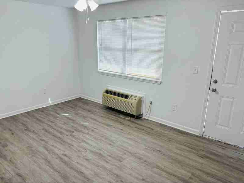 1405 Neil Ln #131 - Photo 7 of 7