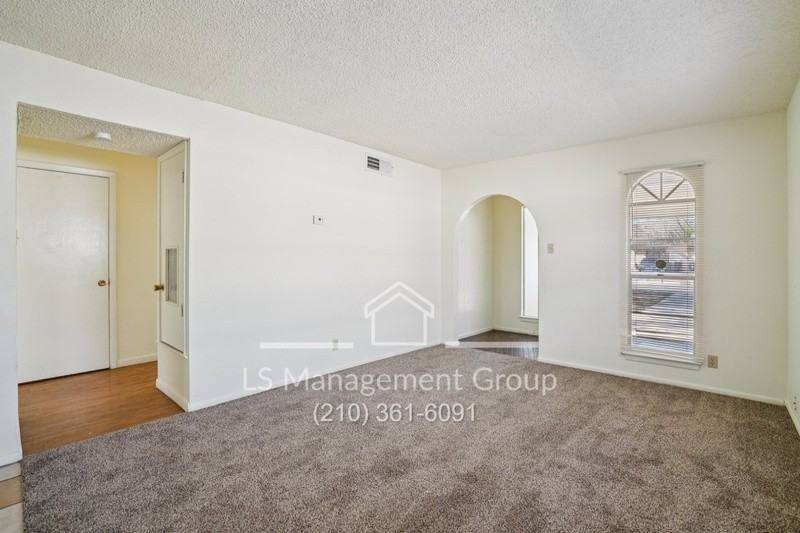 6607 Cherryleaf St - Photo 7 of 29