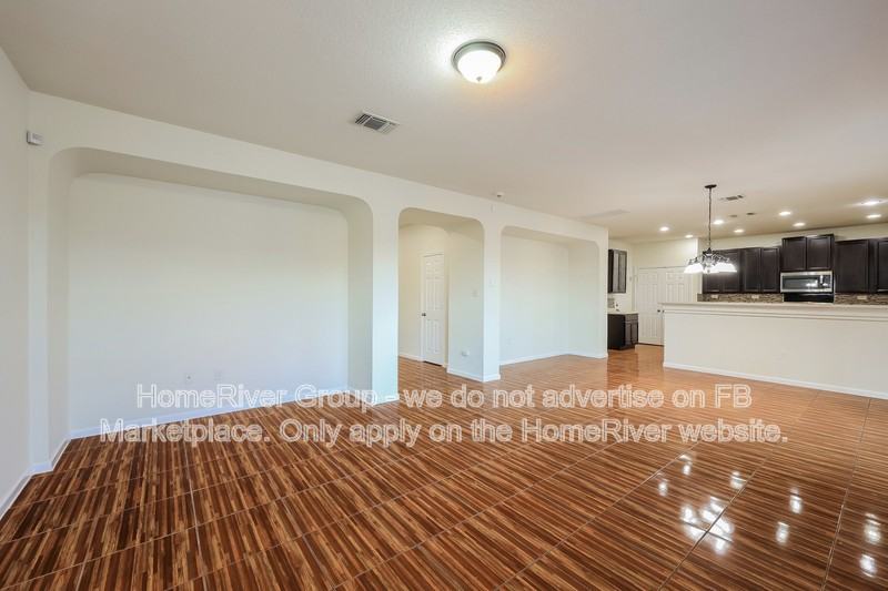 10908 Fox Crst - Photo 3 of 19