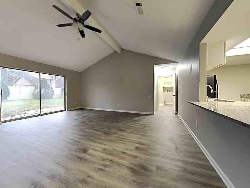 25311 Mill Pond Ln - Photo 3 of 23