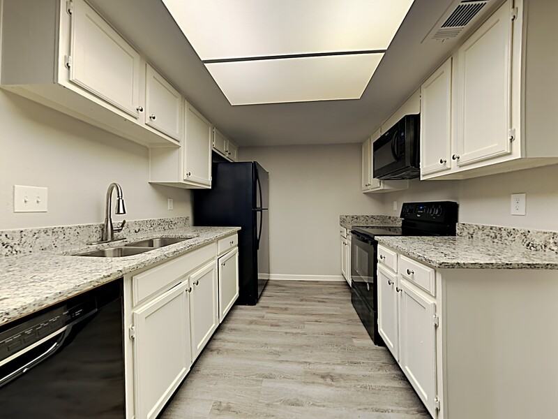 25311 Mill Pond Ln - Photo 5 of 23