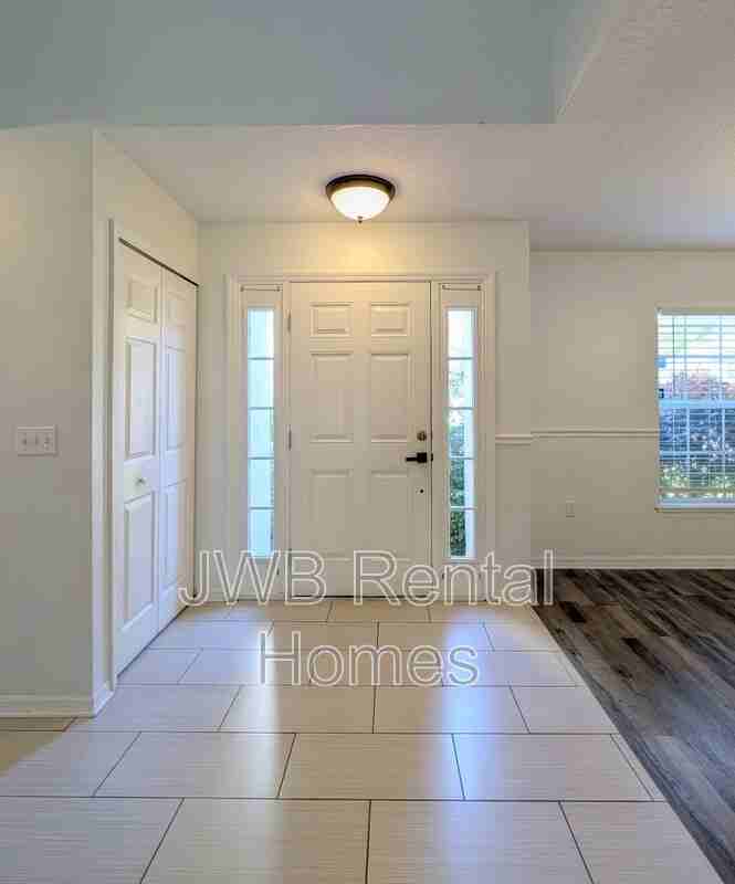 5430 Shady Pine St S - Photo 5 of 24