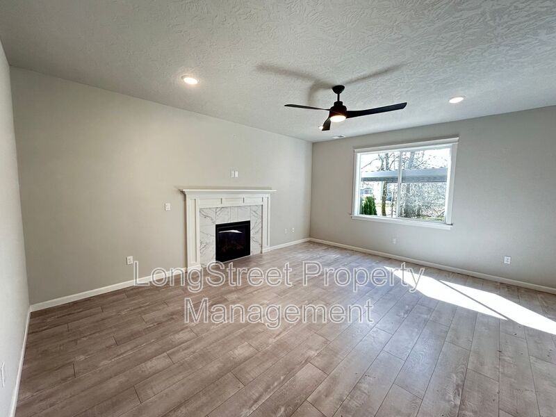 7237 Se Berg Dr - Photo 7 of 33