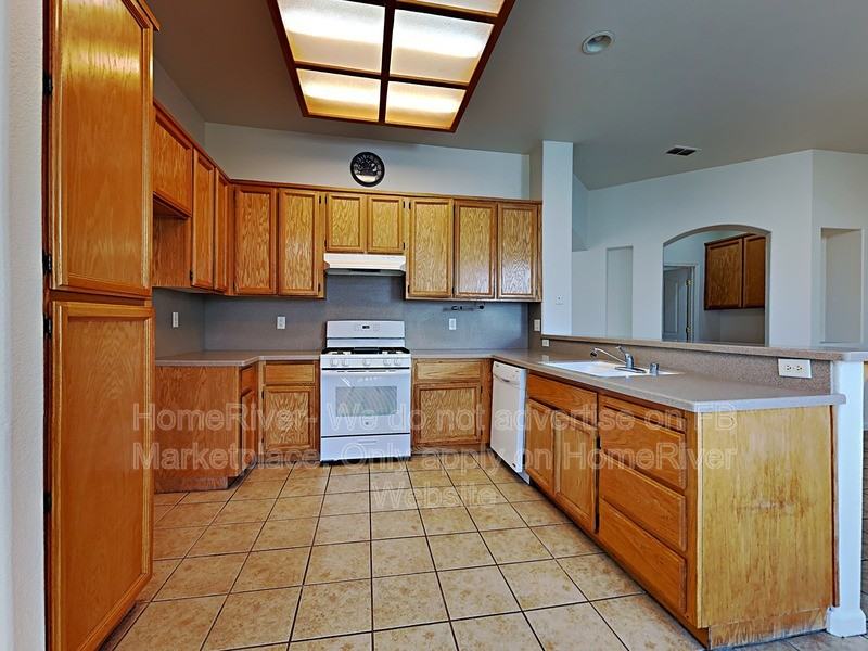 109 Mccurry St - Photo 4 of 27