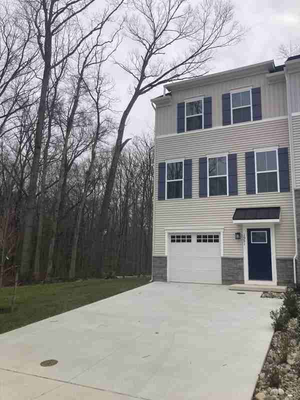 1951 Bellac Way - Photo 3 of 28