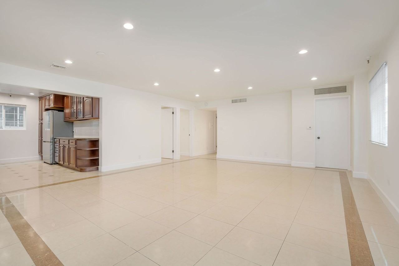 317 S. Hamel Road - Photo 5 of 50