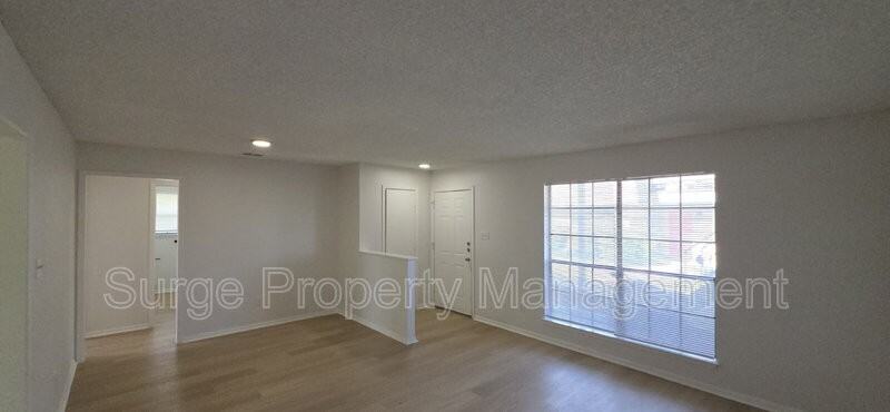 227 Vista Way - Photo 5 of 34