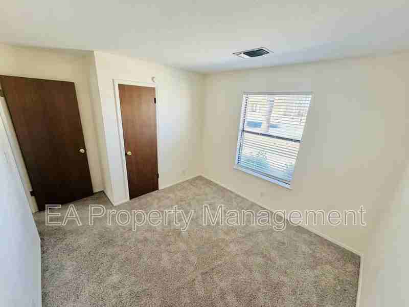 5300 Overlook Dr Ne - Photo 7 of 15