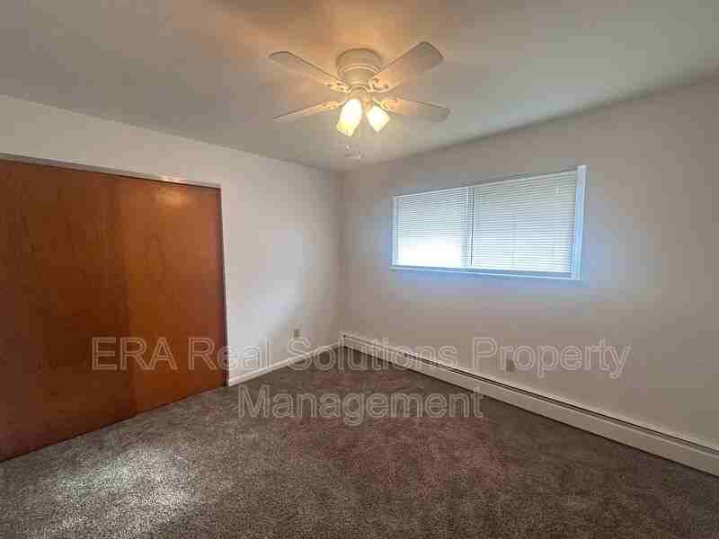 233 Rockaway Ave #4 - Photo 6 of 10