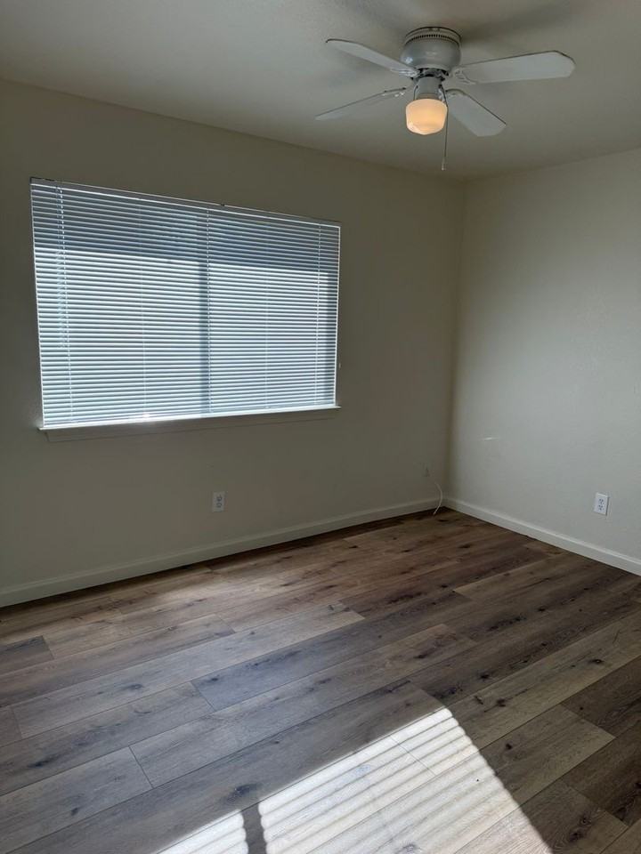 101 Tabor Ave - Photo 2 of 5