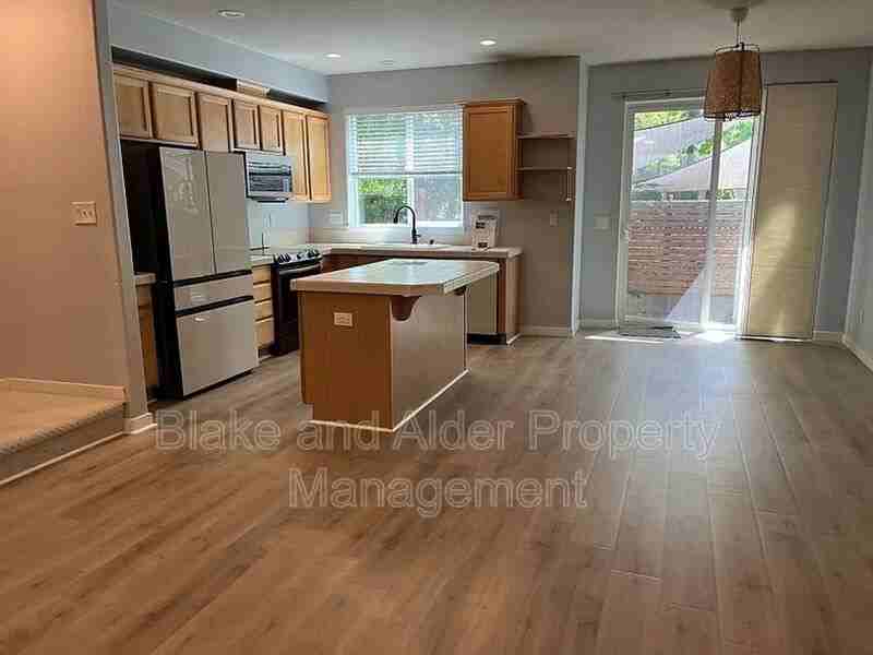 3624 E Oak Grove St - Photo 2 of 15