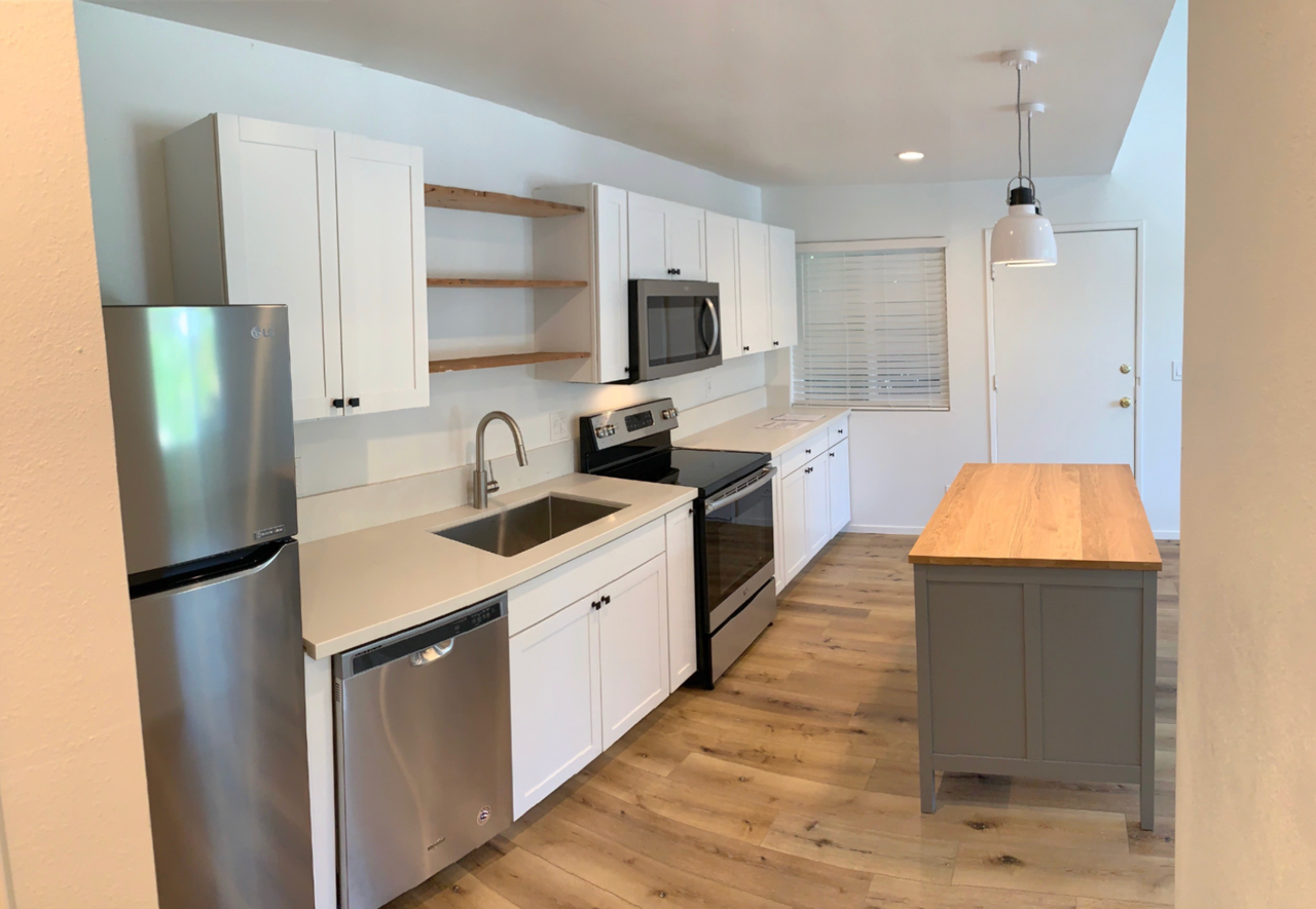 528 W Los Olivos Street - Photo 2 of 14