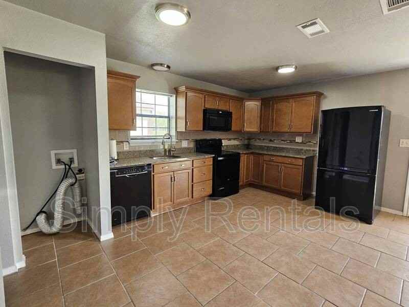 378 Farm To Market Road - Photo 3 of 9