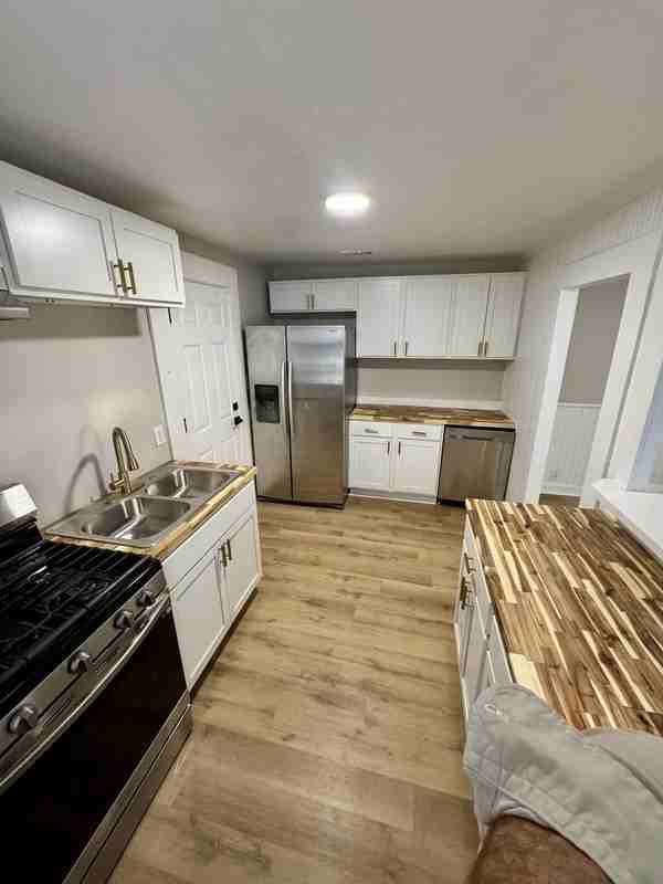 1107 N M L King Jr Blvd - Photo 3 of 18