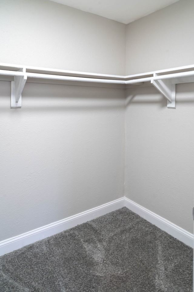 Marina Point - Photo 5 of 11