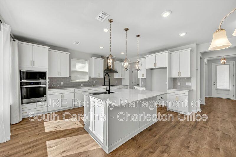 102 Winding Grove Ln - Photo 3 of 40