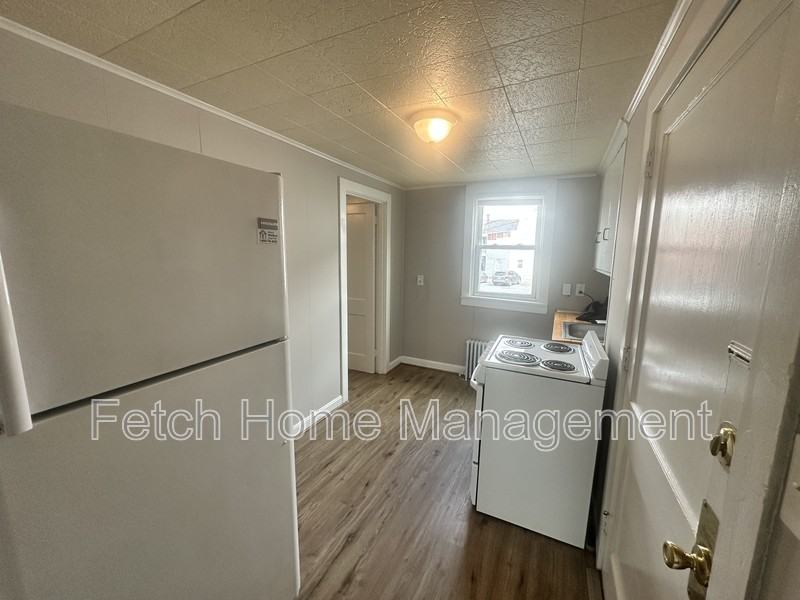 408 New St #N - Photo 3 of 10