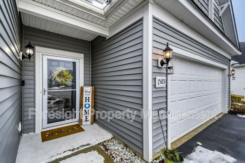 1585 Nettle Ct - Photo 3 of 29