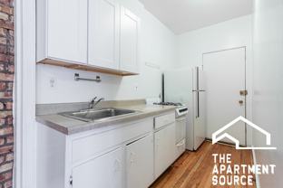 951 W Cornelia Ave #2C - Photo 1 of 1