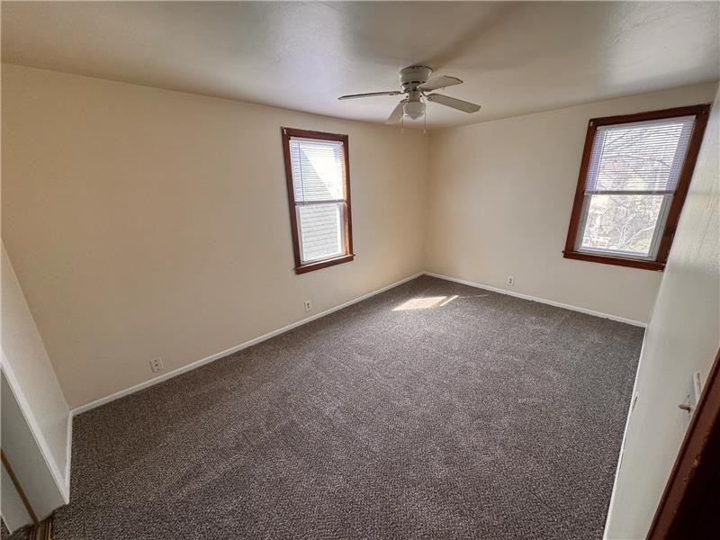 1321 Manitoba Ave - Photo 5 of 8