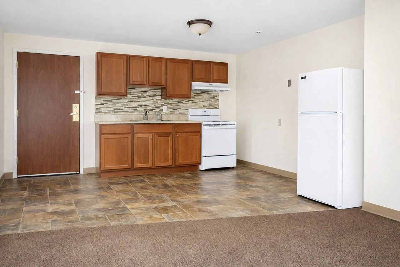 FOXWOOD ROAD -- 160 - Photo 6 of 9