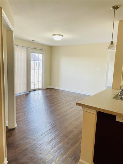 301 Rotunda Street - Photo 2 of 24