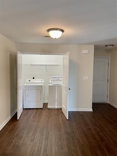 301 Rotunda Street - Photo 5 of 24