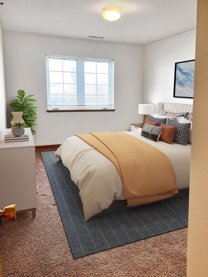 420 S 4th St - Photo 5 of 14