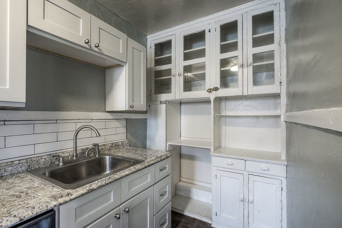 3721 Broadway - Photo 4 of 19