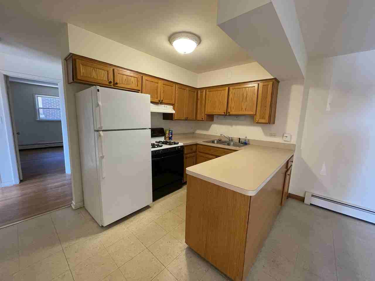 4409 W. 95th Street - Photo 3 of 11