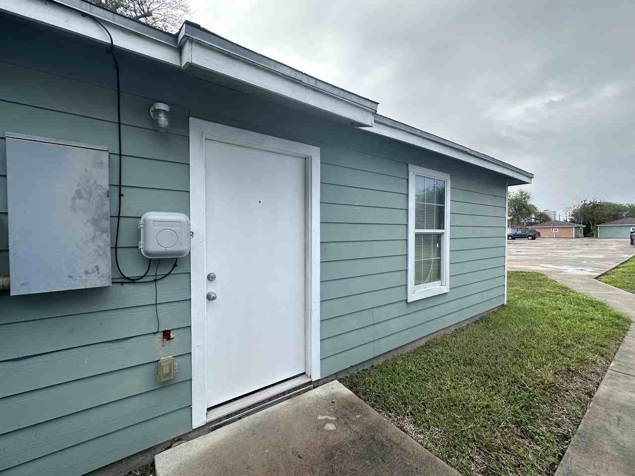 1603 Caldwell Street - Photo 2 of 24