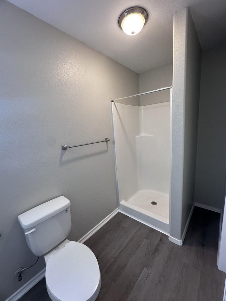 1603 Caldwell Street - Photo 4 of 24