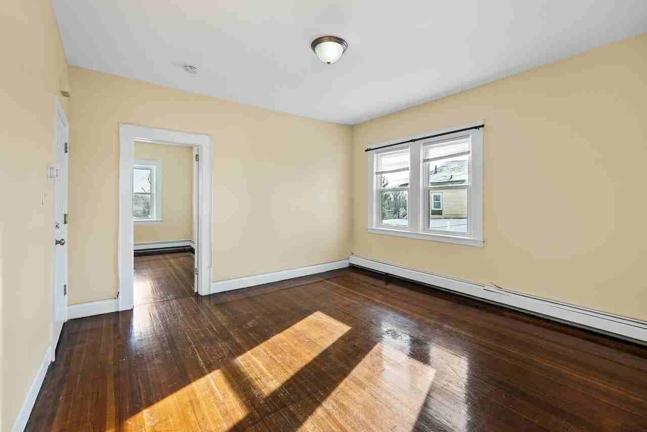 393 Seymour Avenue - Photo 4 of 5