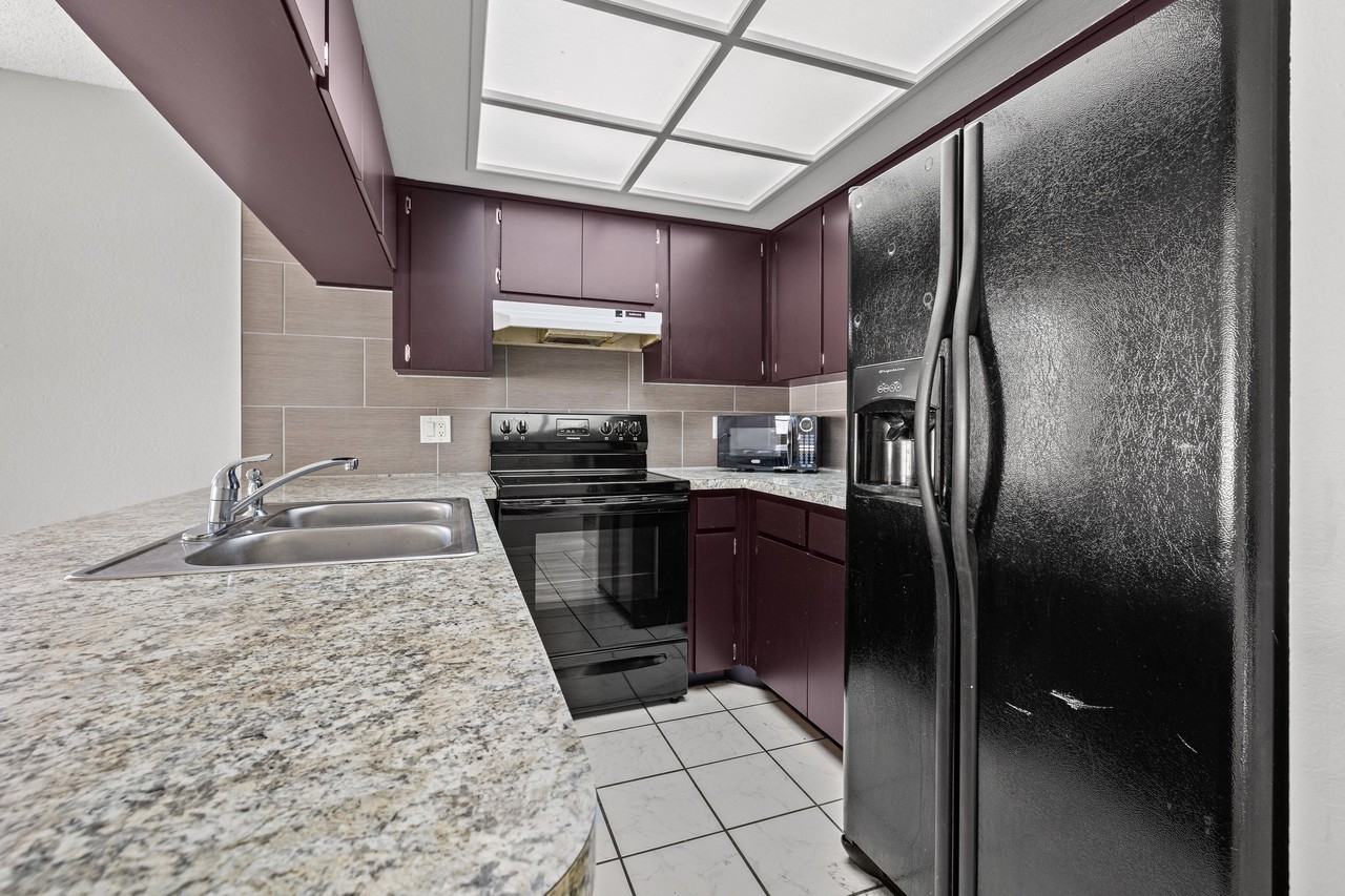 2715 63rd Terrace North - Photo 6 of 46