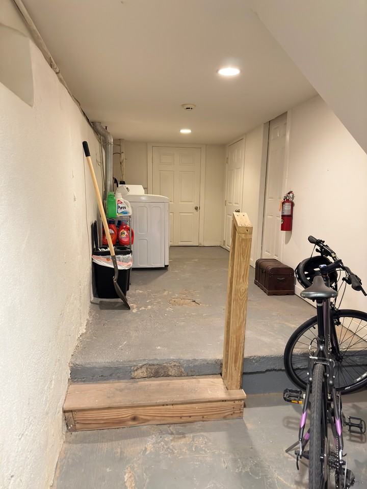 2528 Poplar Street - Photo 7 of 11