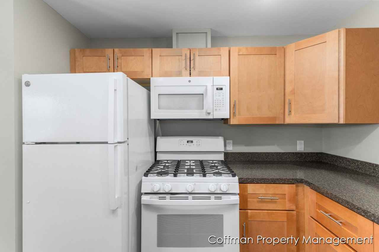 810 Benson - Photo 3 of 23