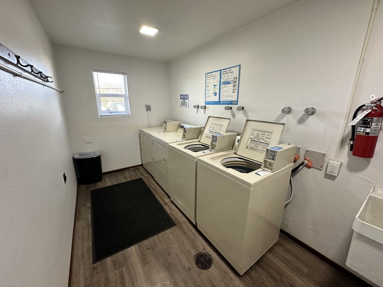 SouthRidge Apartments (1622 W 7th) - Photo 2 of 29