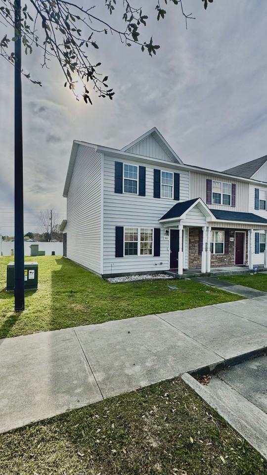 5001 Grandeur Avenue - Photo 4 of 6