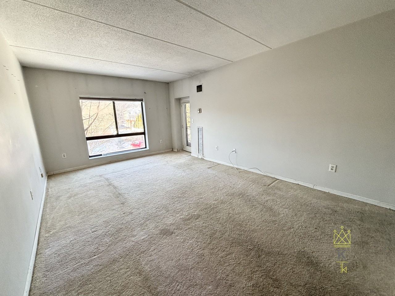 14 Heron St #208 - Photo 4 of 9