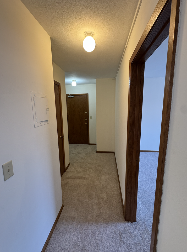 3308 East 38th Street - Photo 3 of 12