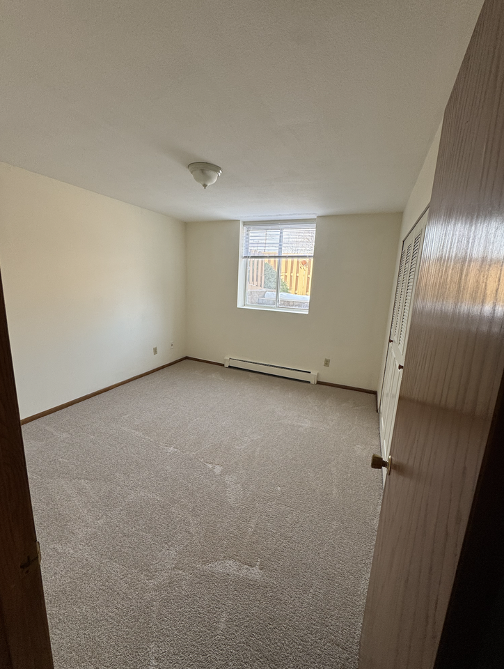 3308 East 38th Street - Photo 4 of 12