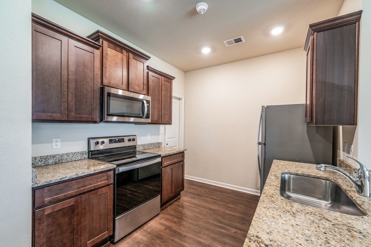 6019 Rainbow Row - Photo 7 of 19