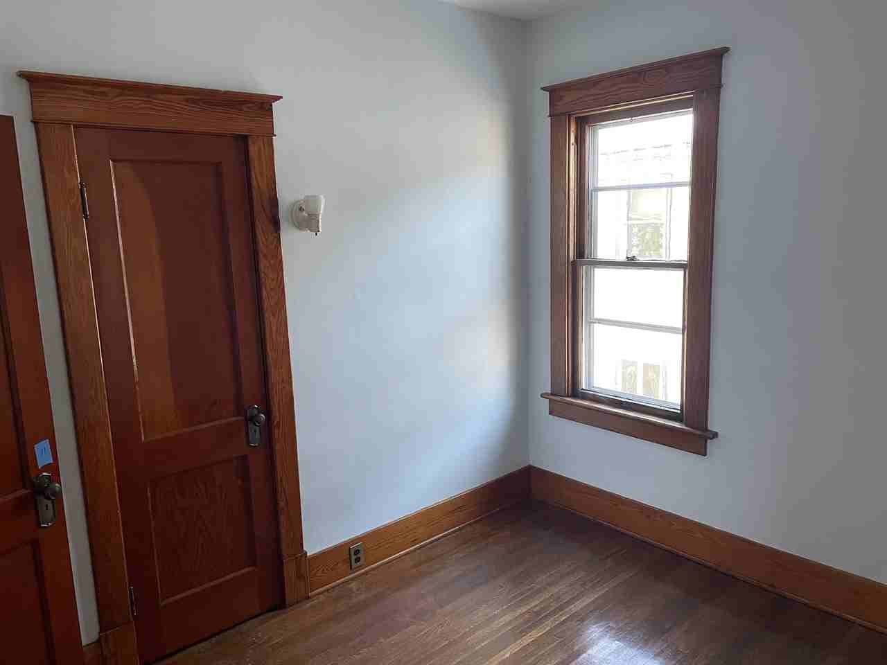 54 Glen Ave - Photo 6 of 12