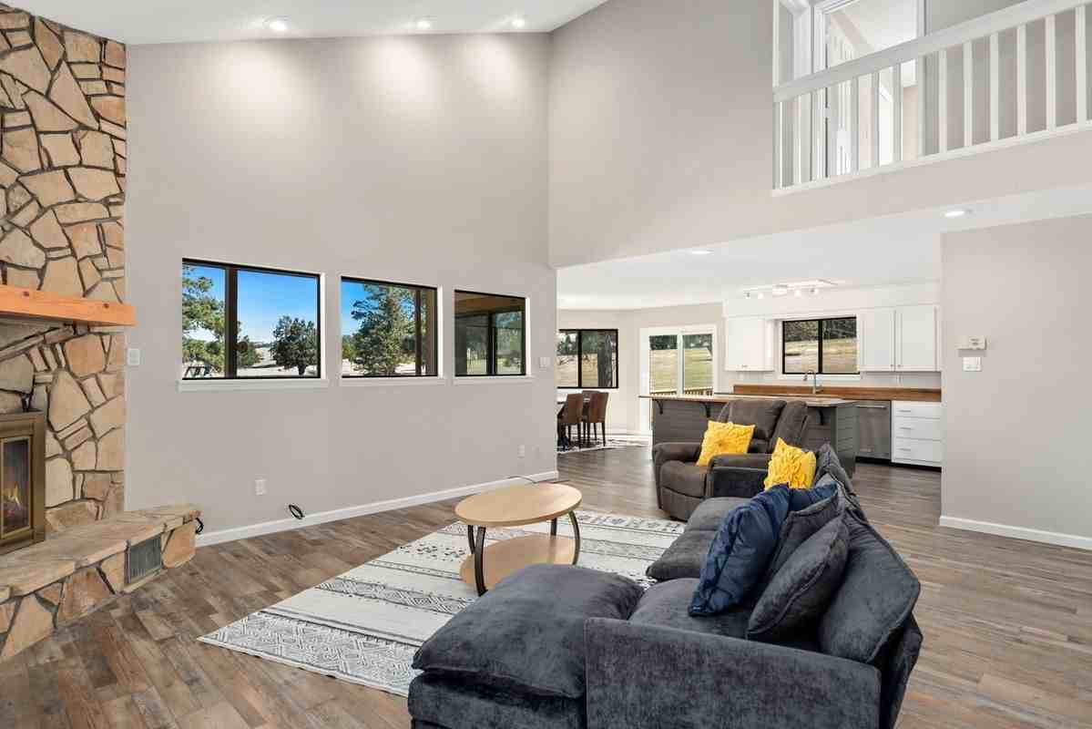 104 Bogie Ln - Photo 4 of 30