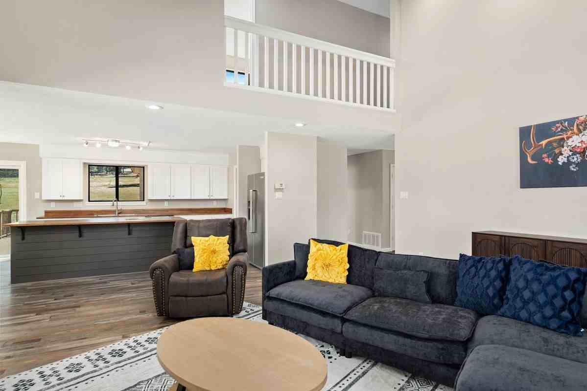 104 Bogie Ln - Photo 5 of 30