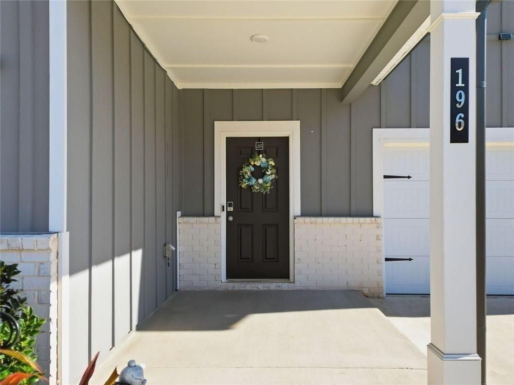 196 Summit Pointe Dr - Photo 3 of 39